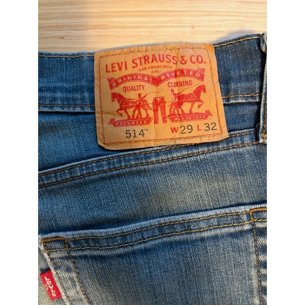 Levi’s 514 Men’s Jeans 29x32 Straight Fit Light Wash Blue Denim